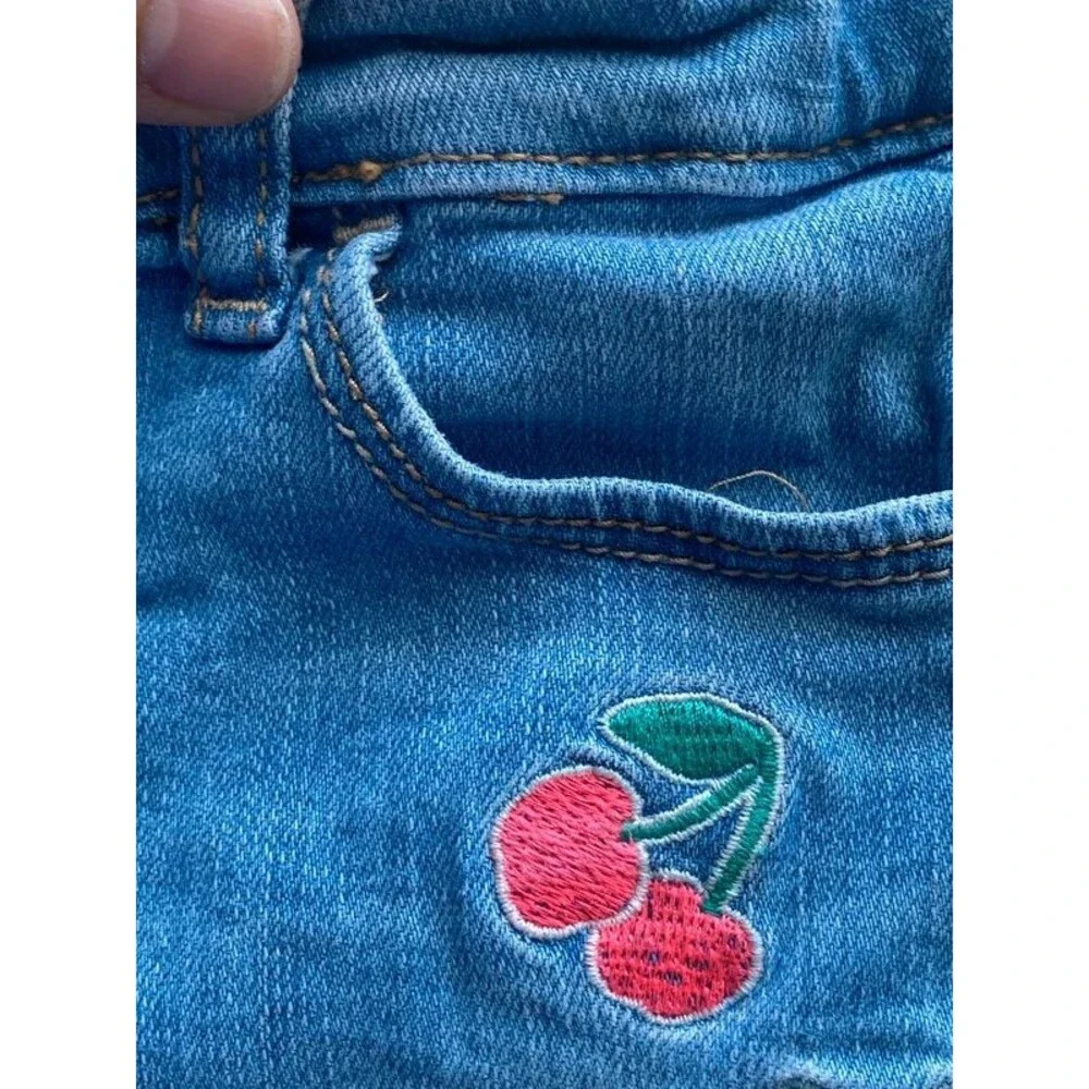 OshKosh B'gosh Embroidered Fruit Denim Shorts Size 5T